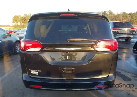 2020 Chrysler Voyager Lxi из США, поврежденный, VIN 2C4RC1DG0LR262011